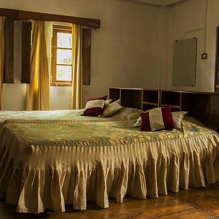 Ken And Twill Guest House Шиллонг Экстерьер фото