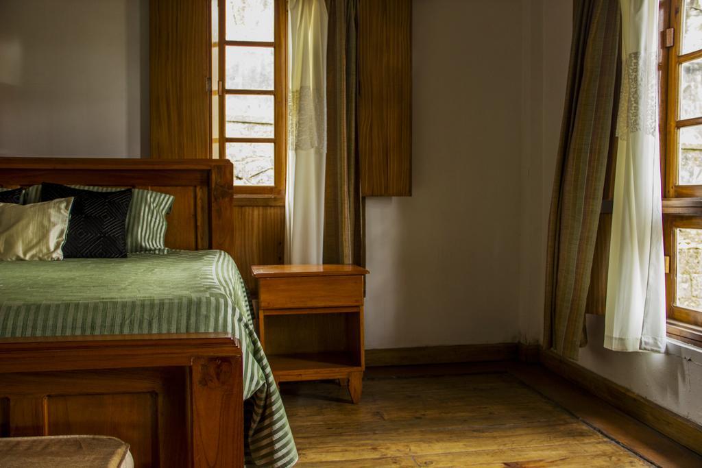 Ken And Twill Guest House Шиллонг Экстерьер фото