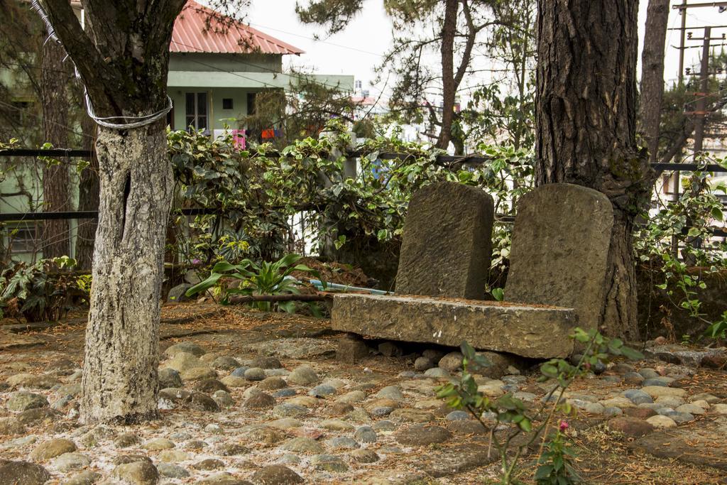 Ken And Twill Guest House Шиллонг Экстерьер фото